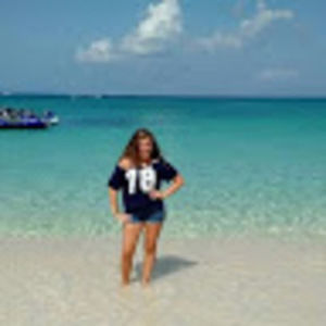 Meet your Posher, Caitlin